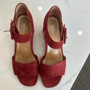 NEW Vionic Chardonnay Heeled Sandal (Red Suede) - Size 7